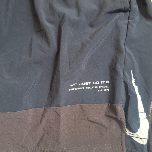 Nike Black and Brown Sportswear Set - Picture 2 of 5